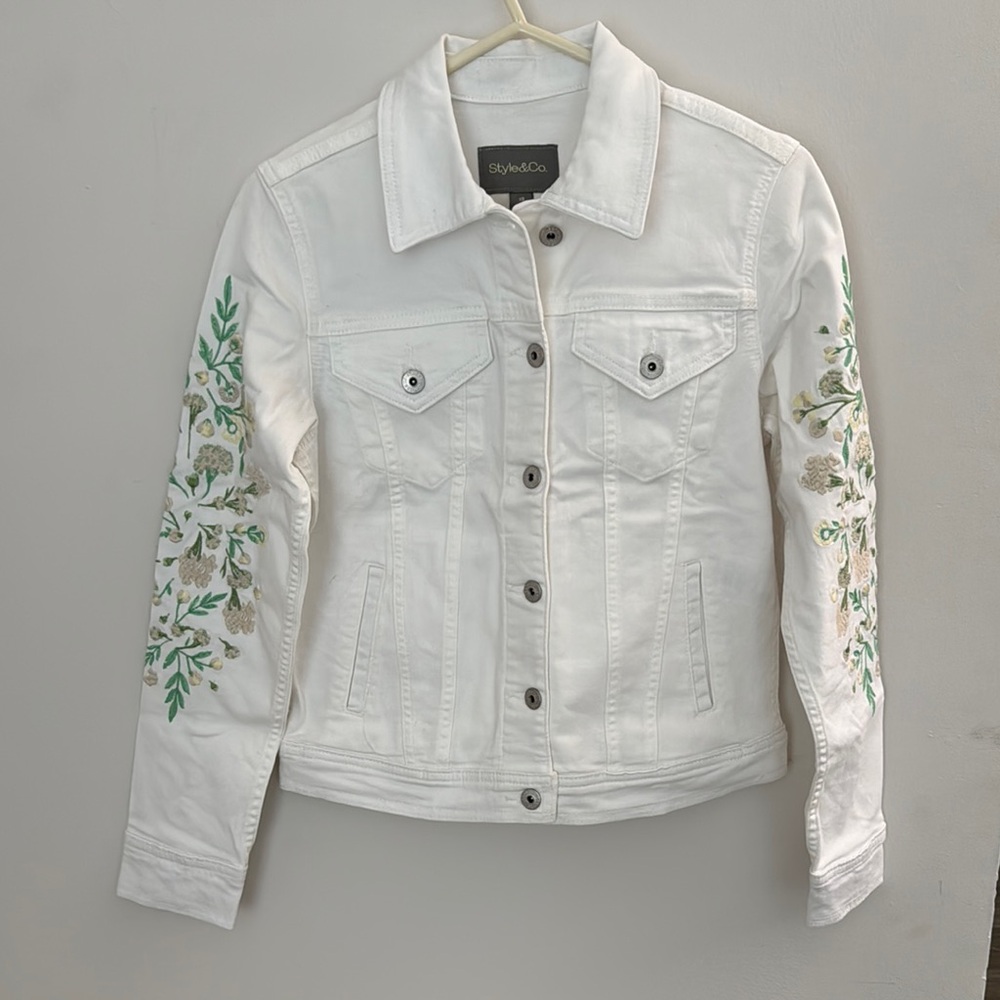 Style & Co White and Green Embroidered Jean Jacket
